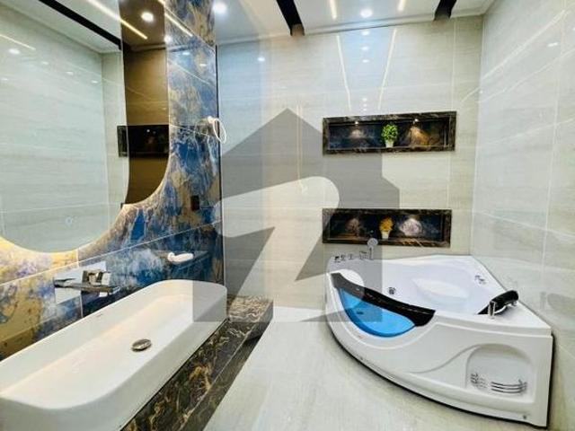 House for sale in Faisalabad, Islamabad Capital Territory