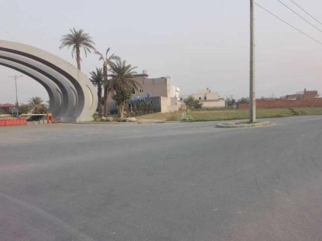 Land for sale in Faisalabad, Islamabad Capital Territory