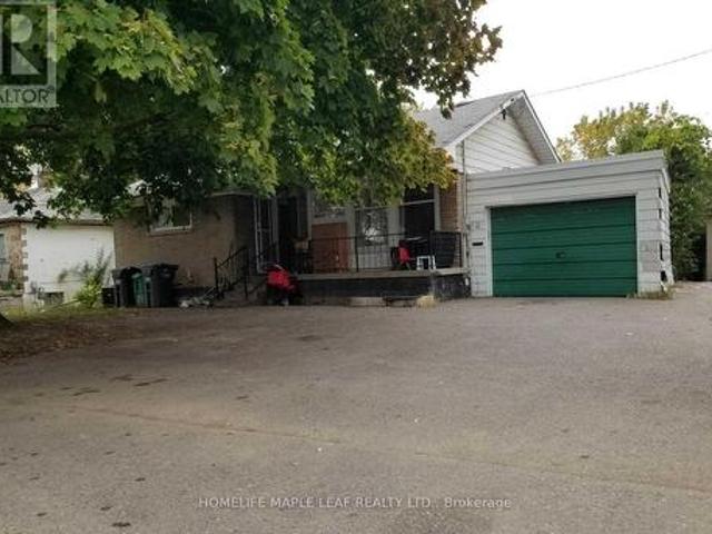 House for sale in Brampton, Golden Horseshoe