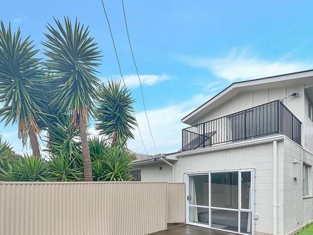 House for rent in Chaslands, Canterbury