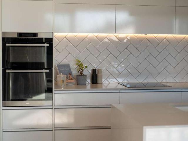 House for sale in Chaslands, Canterbury