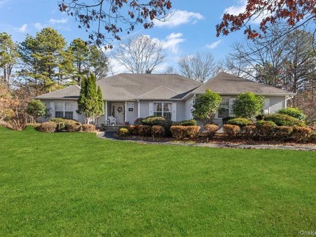 House for sale in Centereach, New York
