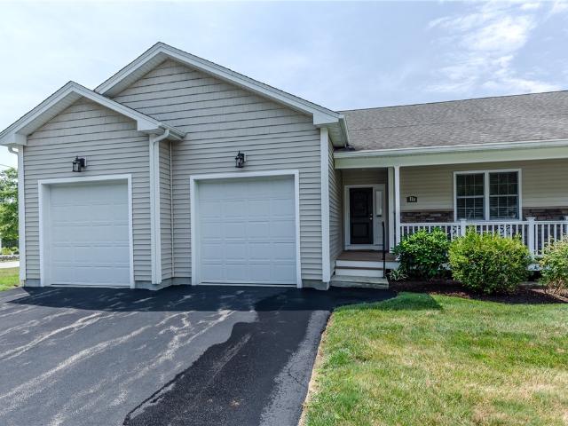 Condo for sale in Smithfield, Rhode Island
