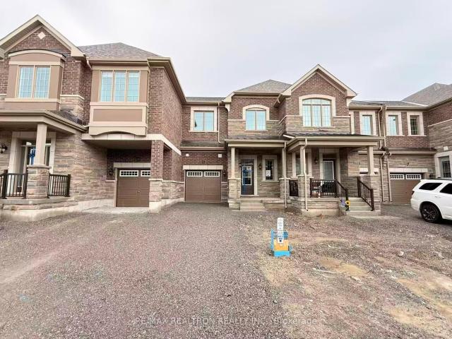 Townhouse for rent in Woburn, Ontario