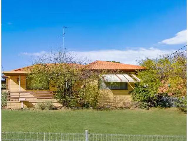 House for rent in Oxley Park, Sydney