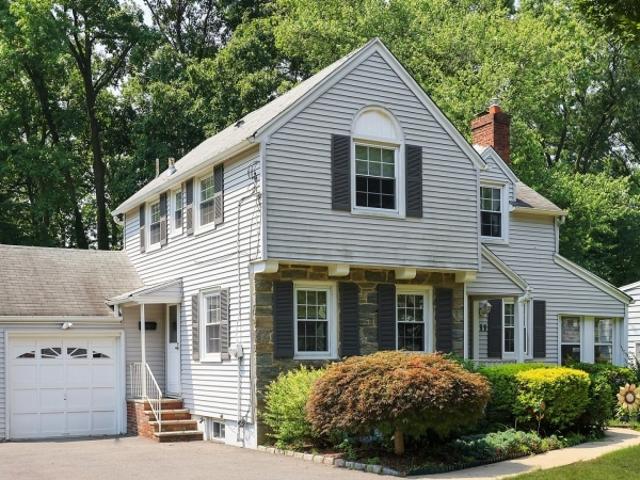 House for sale in Cranford, New Jersey