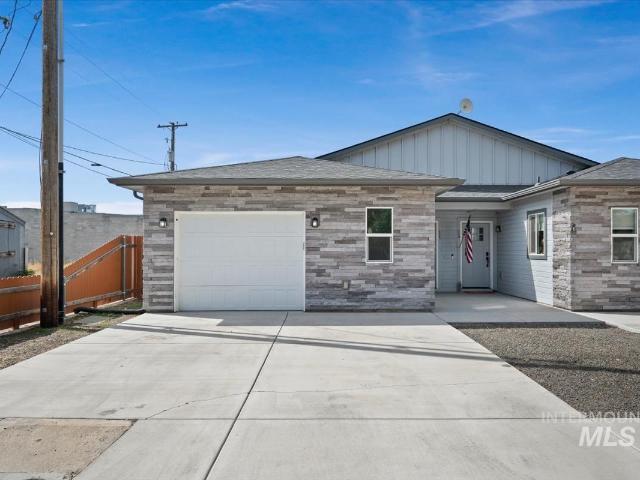 Townhouse for sale in Homedale, Owyhee County