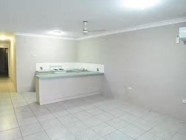 Apartment for rent in Heatley, Queensland