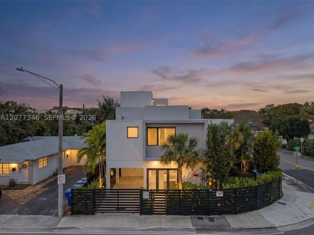 Townhouse for sale in Miami, Florida