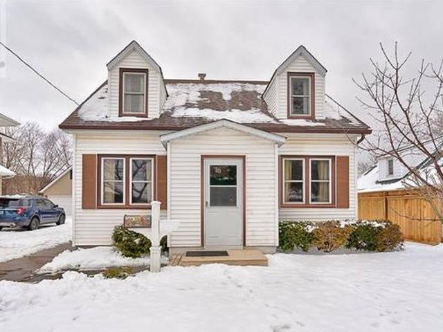 House for sale in Ancaster, Ontario