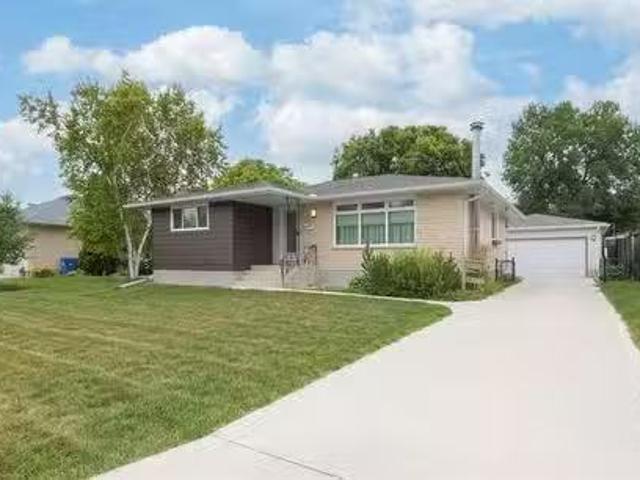 House for sale in East St. Paul, Manitoba