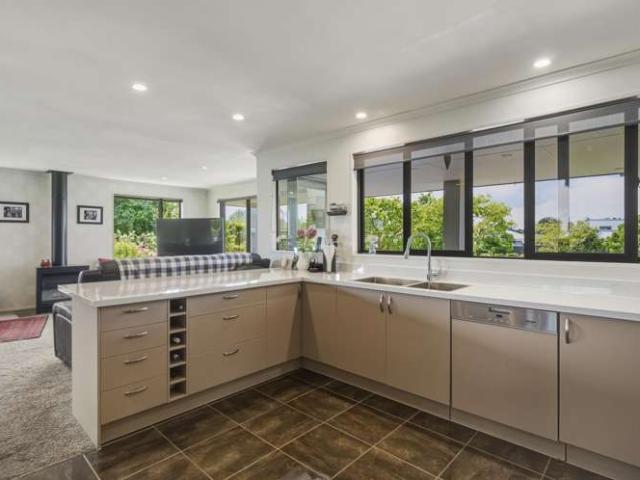 House for sale in Otakou