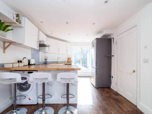 Apartment for rent in London Borough of Richmond upon Thames, Greater London