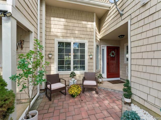 House for sale in Bay Shore, Town of Islip