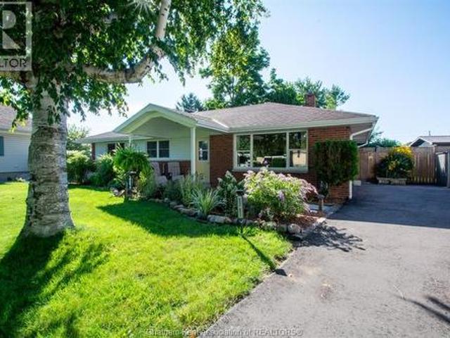 House for sale in Chatham–kent, Ontario