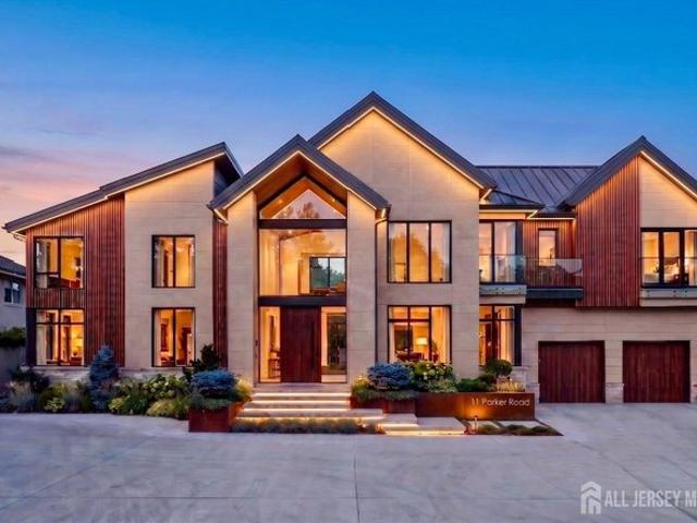 House for sale in Edison, New Jersey