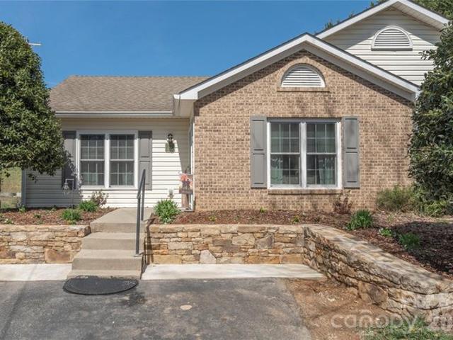 Townhouse for sale in Black Mountain, North Carolina