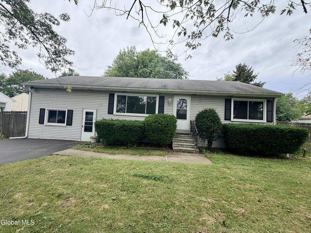 House for sale in Colonie, New York