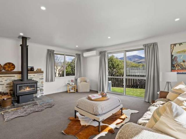 House for sale in Otakou