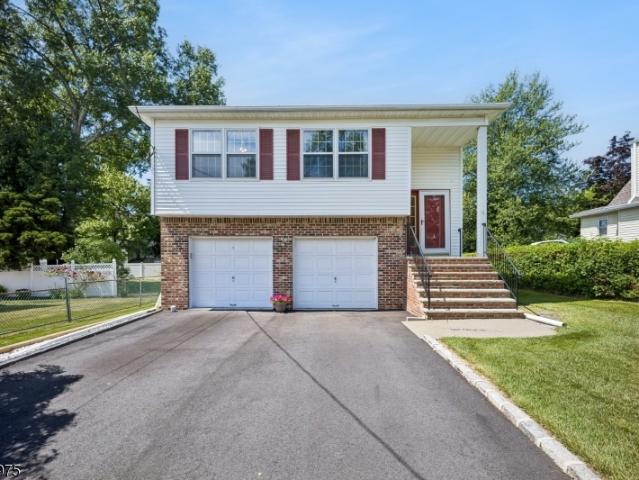 House for sale in Cedar Knolls, New Jersey