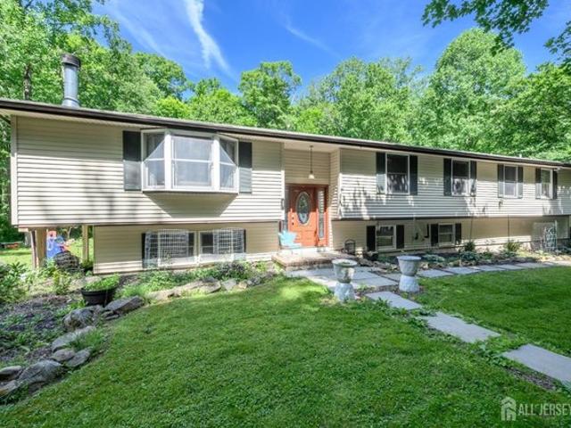 House for sale in Califon, New Jersey