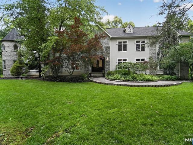 House for sale in Saddle River, New Jersey