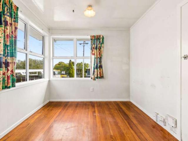 House for sale in Avondale, Oroua County