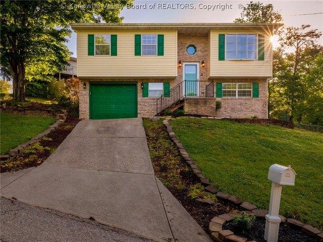 House for sale in Hurricane, West Virginia
