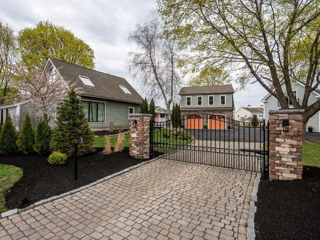 House for sale in New Hampshire