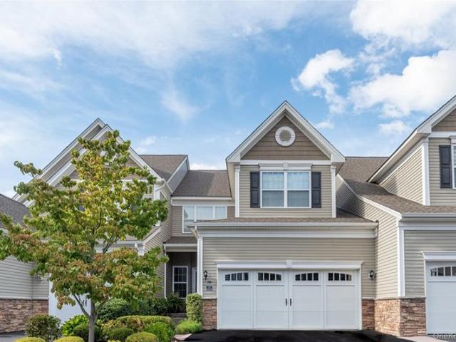 Condo for sale in Fishkill, New York