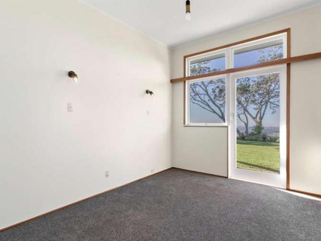 House for rent in Oratia