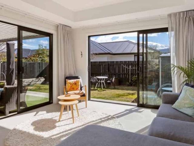 House for rent in Lake Hayes Estate, Queenstown-Lakes District