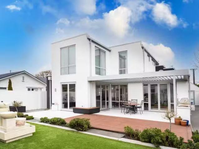 House for sale in Fendalton, Canterbury