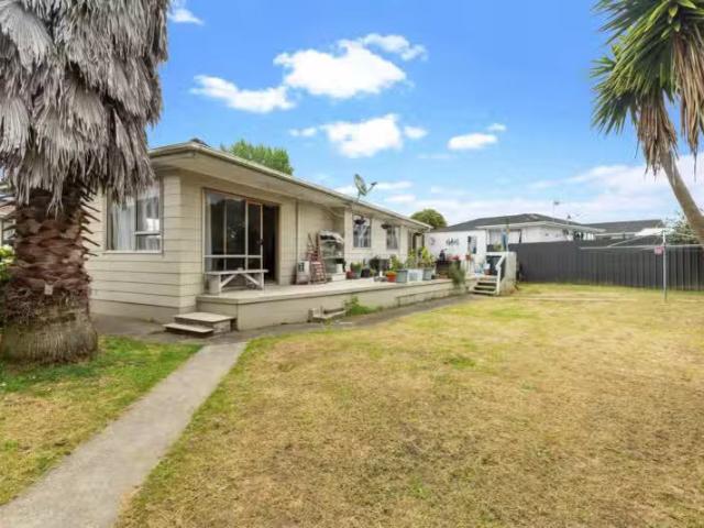 House for sale in Papakura