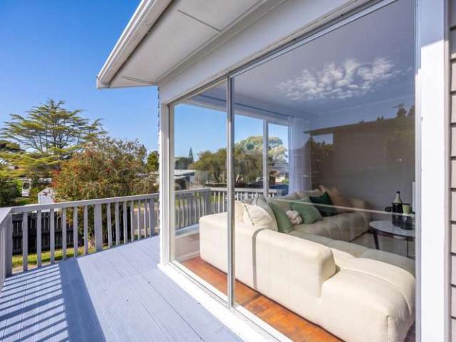 House for sale in Glenfield, Kaipātiki