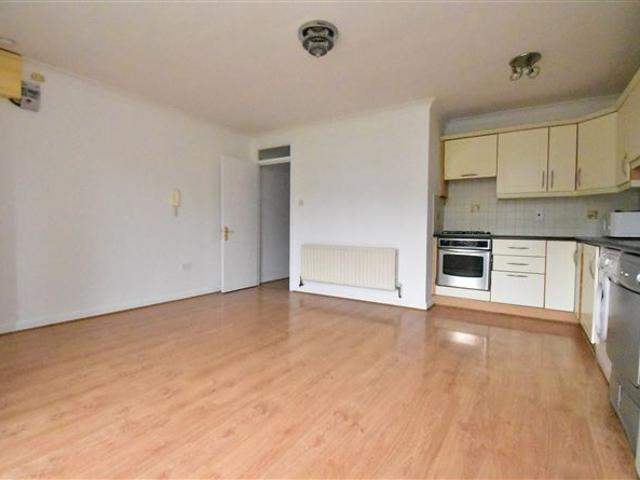 Apartment for sale in Dublin 15, North Tipperary
