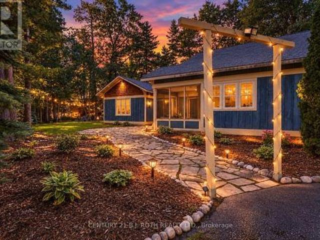 House for sale in Tiny, Central Ontario