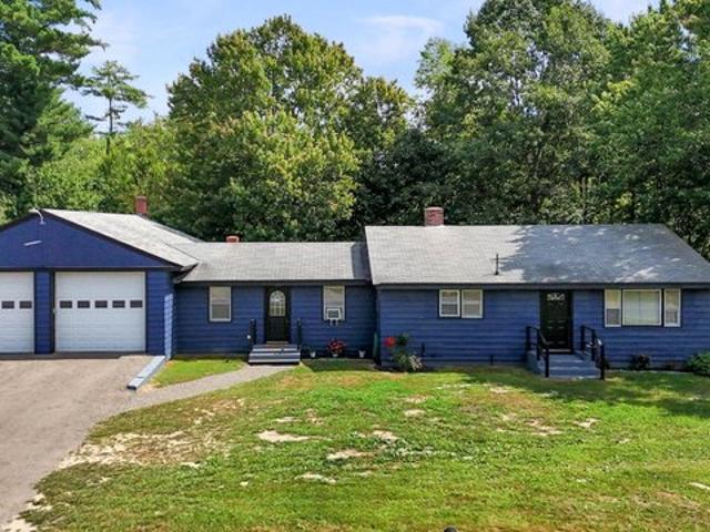 House for sale in Leeds, Maine