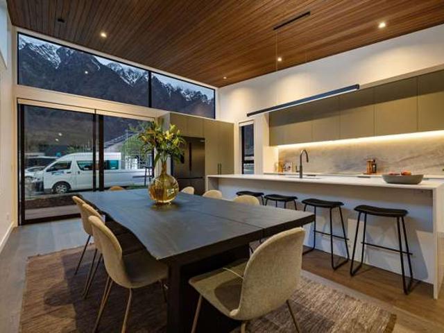 House for sale in Otakou