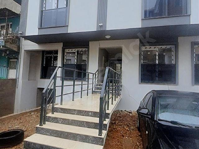 Bornova, İzmir içerisinde satılık mülk
