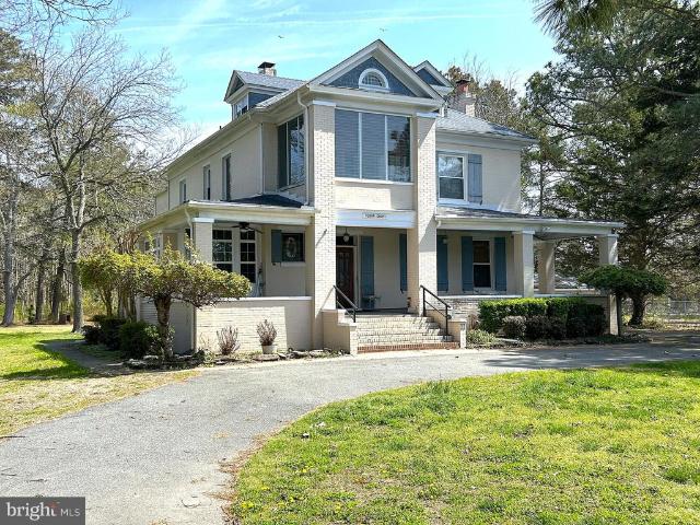 House for sale in Crisfield, Maryland