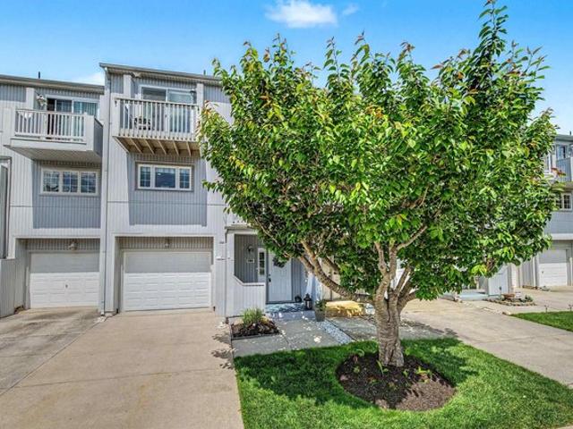 Townhouse for sale in Brigantine, New Jersey