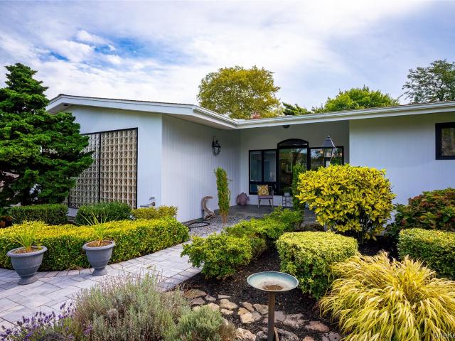 House for sale in Bayport, New York