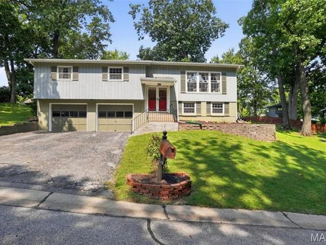 House for sale in Saint Charles, Missouri