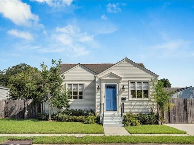 House for sale in Canoga Park, California