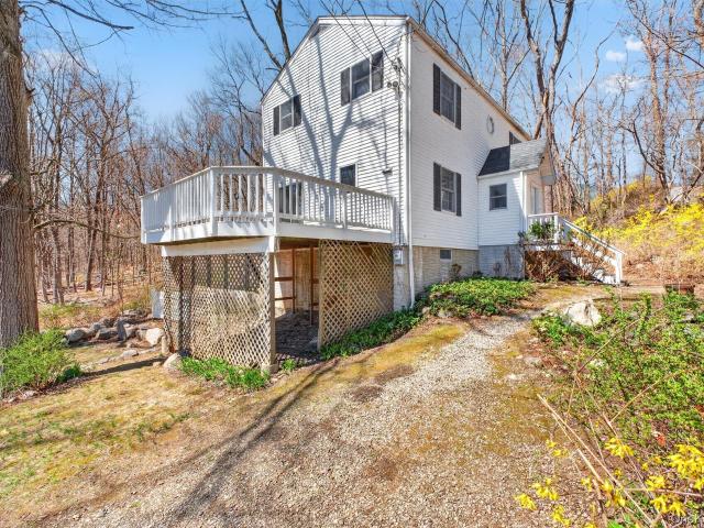 House for sale in Putnam Valley, New York