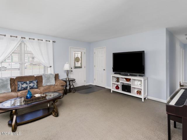 House for sale in Cream Ridge, New Jersey