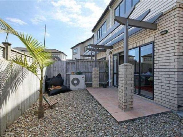 Townhouse for rent in Auckland