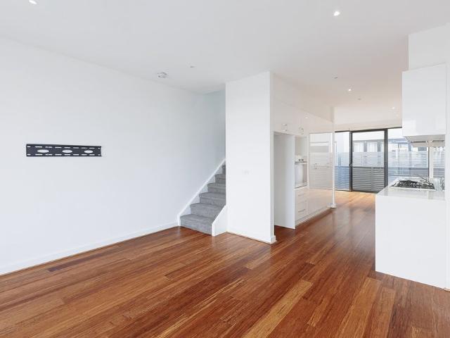 Townhouse for rent in Camerons Creek, Victoria
