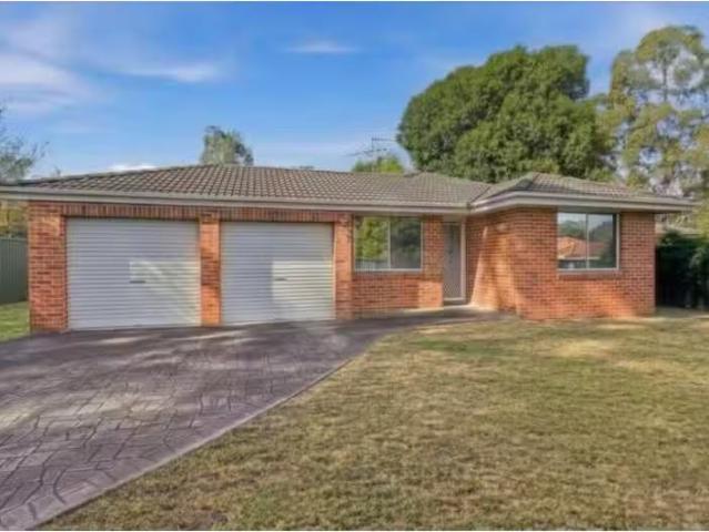 House for rent in Currans Hill, Sydney
